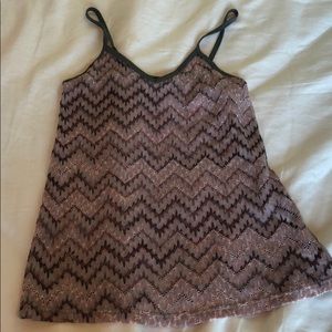 BKE boutique zigzag tank with holes
